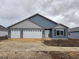 2001 Essler Dr, Saint Peter, MN 56082