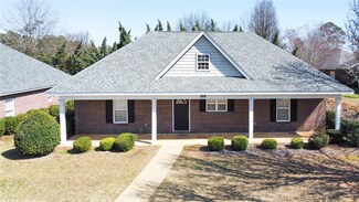 802 W Longleaf Dr Unit 89, Auburn, AL 36832