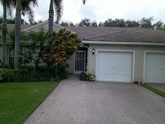 9492 Swansea Ln, West Palm Beach, FL 33411