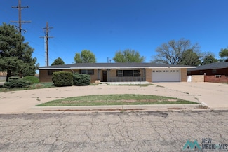 1900 Enloe Dr, Clovis, NM 88101