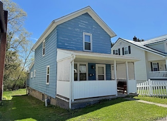 1055 Vine St, Nanty Glo, PA 15943