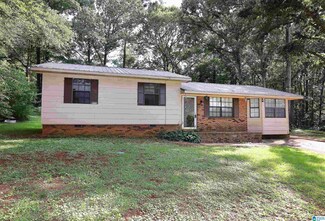 212 Nath Cir, Anniston, AL 36201