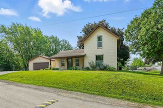 615 Lincoln St, Ainsworth, IA 52201