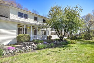 176 Hanscom Rd, Eliot, ME 03903