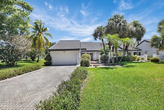 14 Windsor Ln, Boynton Beach, FL 33436