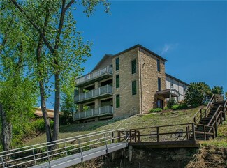 99 Delaware Ave, Oakmont, PA 15139