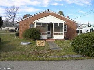 13027 Park Ave, Sussex, VA 23884