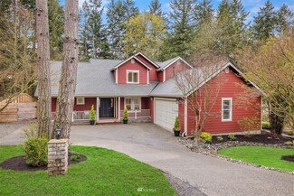 8277 New Holland Ct NE, Bainbridge Island, WA 98110