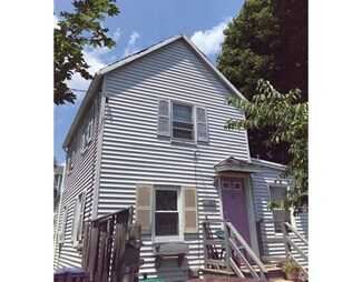 14 Pond St, Lynn, MA 01904