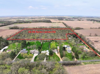6-5-292 S Larson Rd, Clinton, WI 53525
