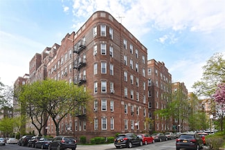 111-15 75th Ave Unit C2, Forest Hills, NY 11375