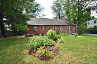 12 Gardner Ave, Salem, NH 03079