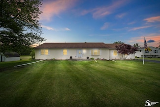 214 Roosevelt St, Dundee, MI 48131