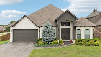 905 W Elmira St, Broken Arrow, OK 74012
