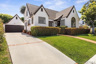 3711 La Cresta Dr, San Diego, CA 92107