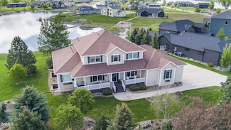 6501 Misty Waters Dr, Bismarck, ND 58503