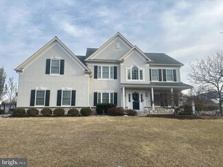 120 Savory Ln, North Wales, PA 19454