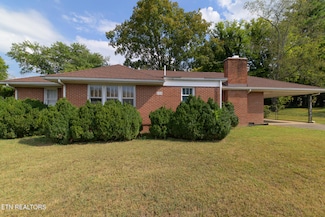 208 E Dyer St, Madisonville, TN 37354