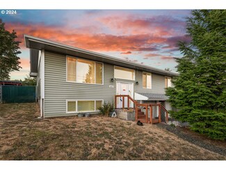 1817 Harris St, Kelso, WA 98626