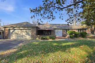 7370 Hidden Valley Dr, Plainfield, IN 46168