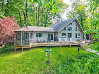 620 W Warren Woods Rd, Galien, MI 49113