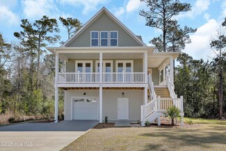 307 Landon Ln, Sneads Ferry, NC 28460