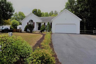 95 Sugarcamp Ln, Stuarts Draft, VA 24477