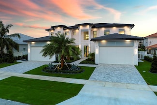 748 Waterway Dr, North Palm Beach, FL 33408