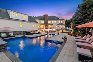 2 N Harbor Down, Miller Place, NY 11764