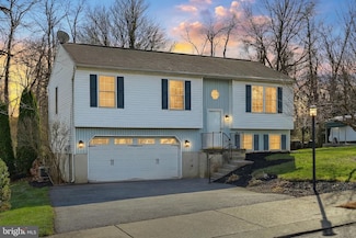 90 Ivy Dr, Manchester, PA 17345