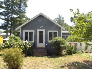 3 Sippican Rd, Wareham, MA 02571