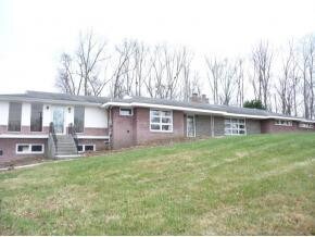 961 Melody Ln, Kingsport, TN 37665
