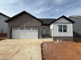 171 Cardinal Creek Dr, Clarksville, TN 37040