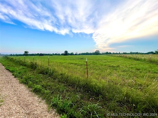 0 S Old Highway 2, Warner, OK 74469
