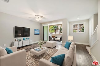 4372 Paxton Place, Calabasas, CA 91302