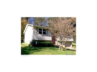 3197 Meadowview Dr, Parkersburg, WV 26104
