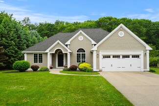 31 Elmwood St, Salisbury, MA 01952