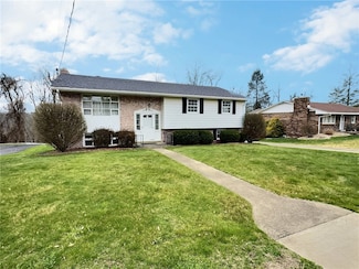 43 Orchard St, Charleroi, PA 15022
