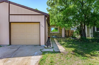 747 S Custer Ave, Wichita, KS 67213