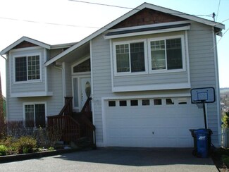 747 Lenora Ave N, Kent, WA 98031