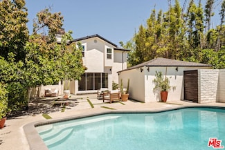 13514 Morrison St, Sherman Oaks, CA 91423