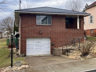 1065 Bruce St, Washington, PA 15301