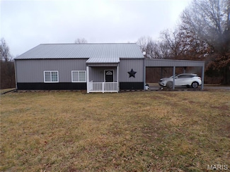 116 Crooked Willow Dr, Ava, IL 62907