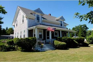 4 Bridge St, South Dartmouth, MA 02748