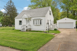 676 E Paige Ave, Barberton, OH 44203