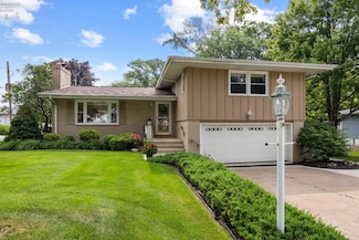210 Bucyrus Ave, Huron, OH 44839