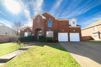 1104 Lilac Ln, Desoto, TX 75115
