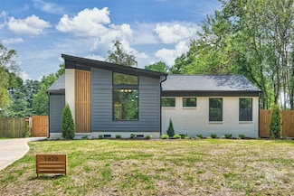 1626 Anderson St, Charlotte, NC 28205