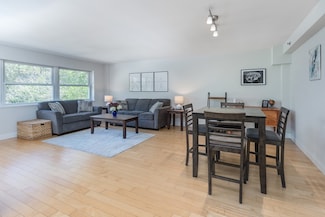 1600 Beacon St Unit 703, Brookline, MA 02446