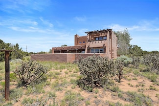 35 Avenida de la Paz, Santa Fe, NM 87540